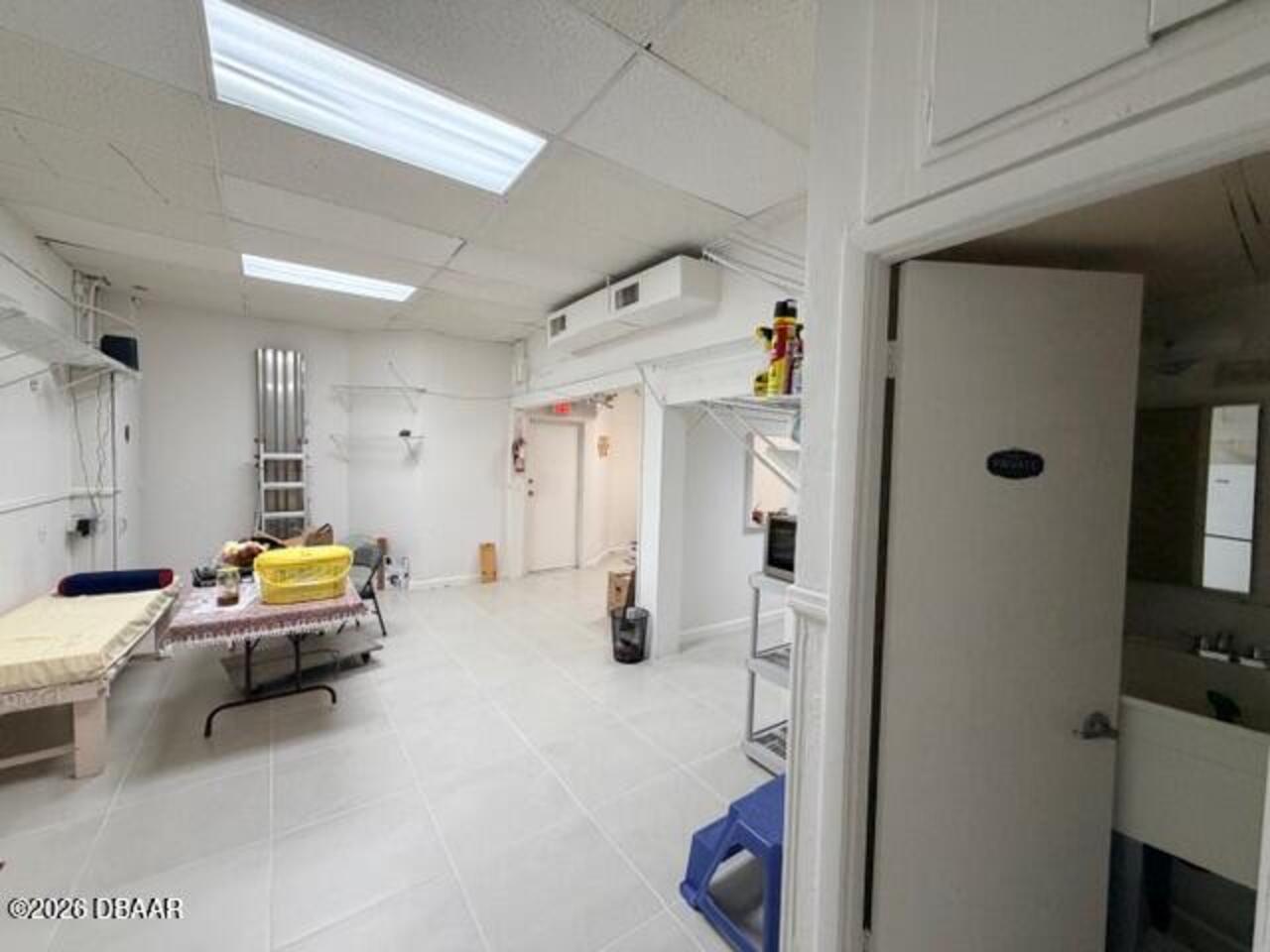 Listing Photo 9