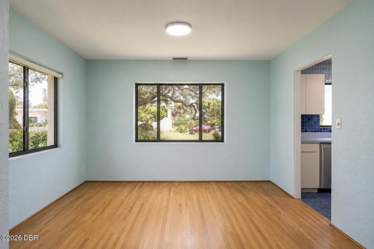 Listing Photo 6