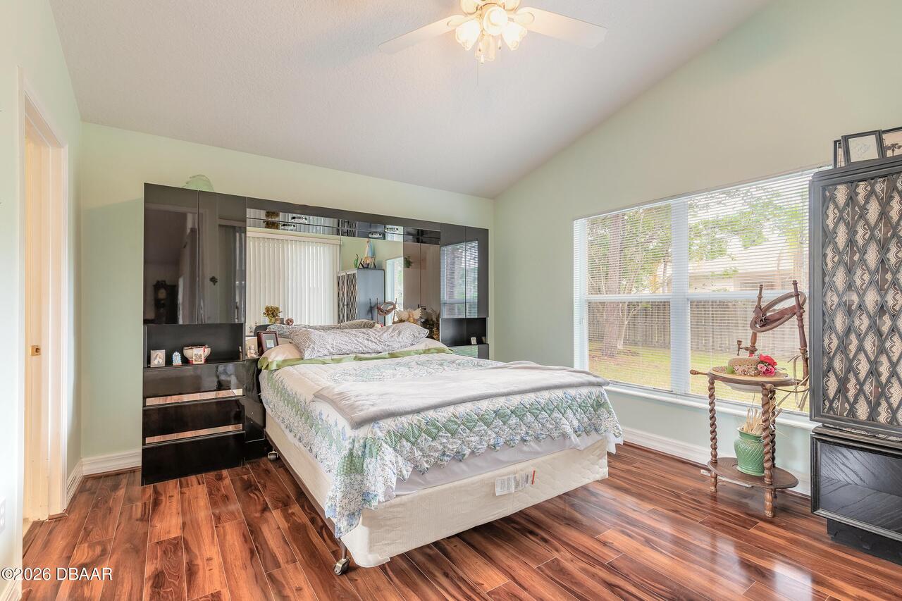 Listing Photo 16
