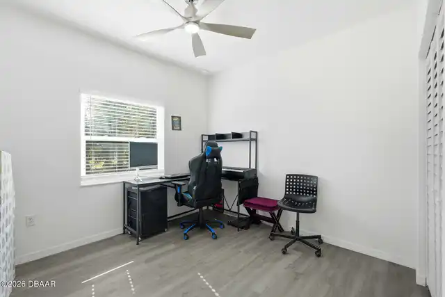 Listing Photo 17