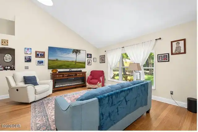 Listing Photo 16