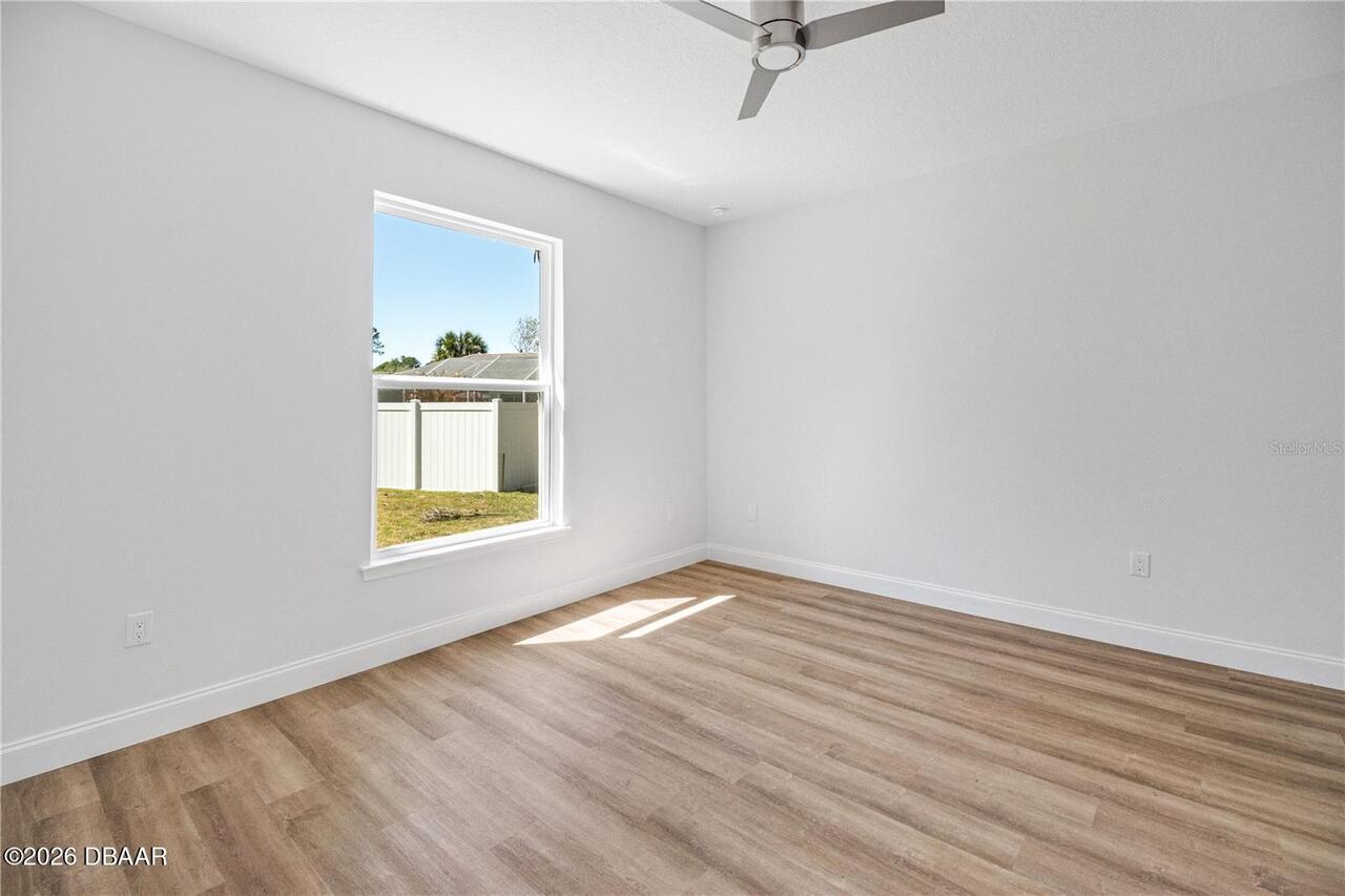 Listing Photo 9