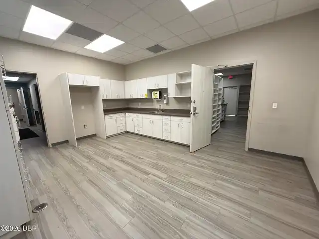 Listing Photo 7
