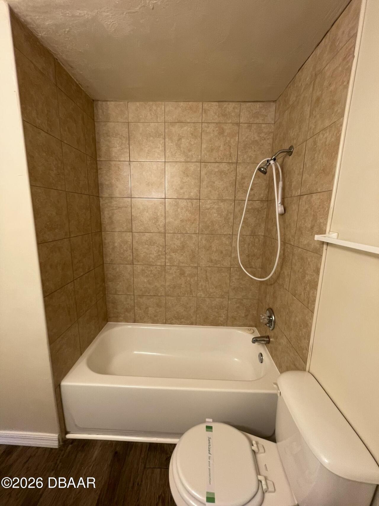 Listing Photo 11
