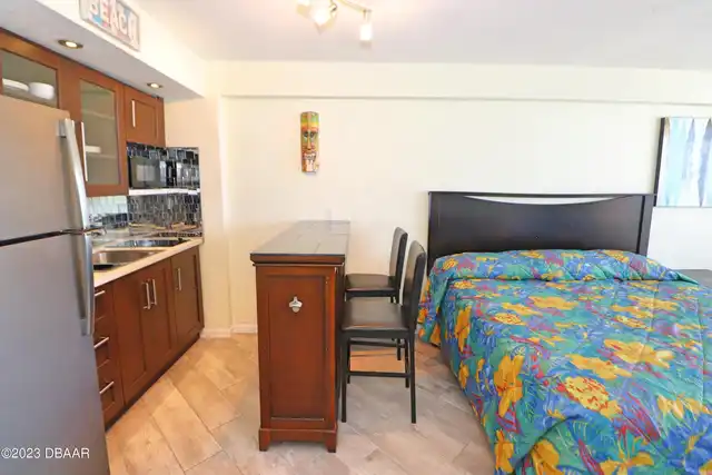 Listing Photo 18