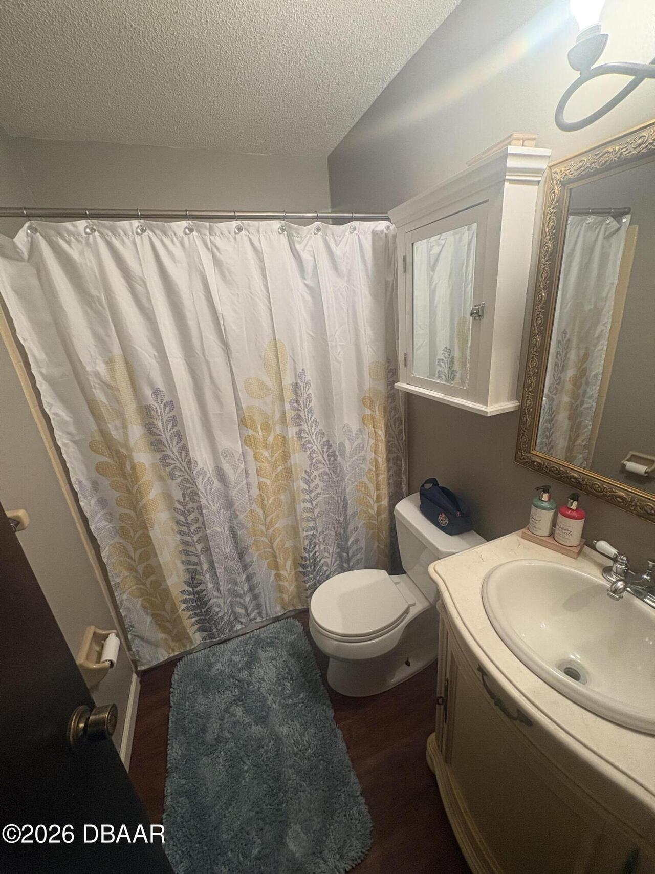 Listing Photo 8