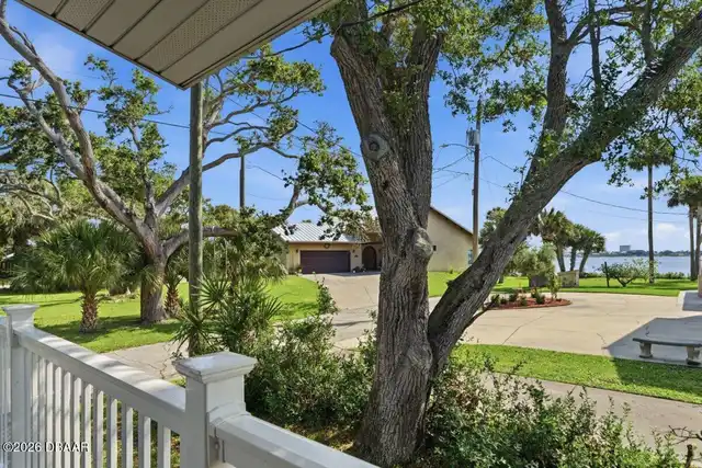 Listing Photo 7