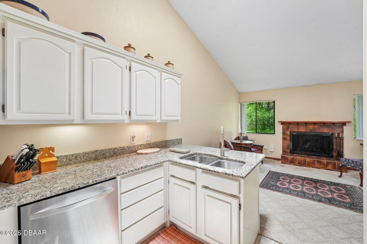 Listing Photo 14