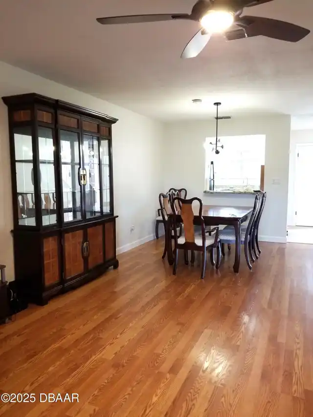 Listing Photo 10