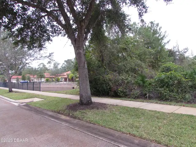 Listing Photo 8