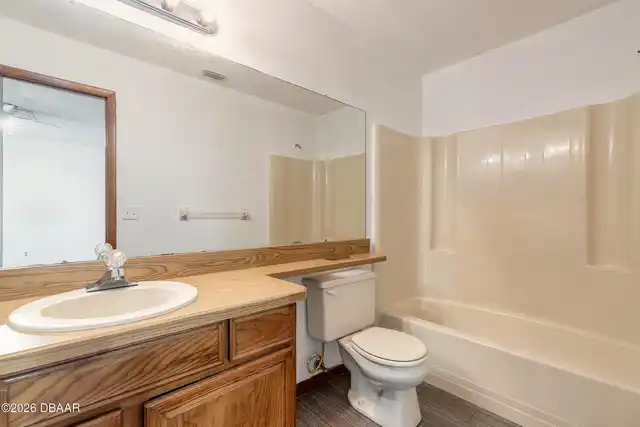 Listing Photo 15
