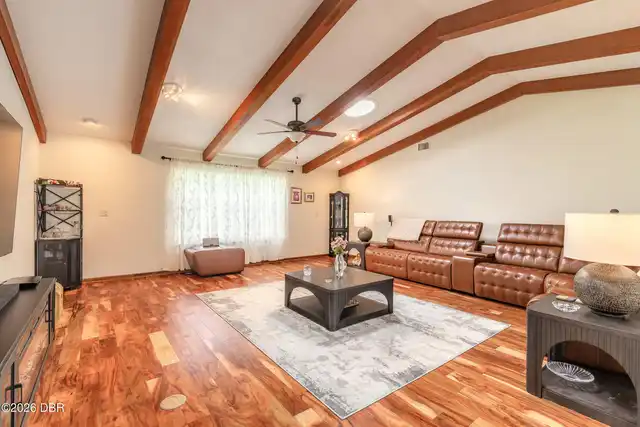 Listing Photo 7