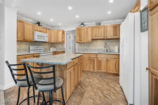 Listing Photo 18