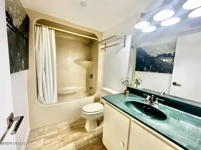 Listing Photo 22