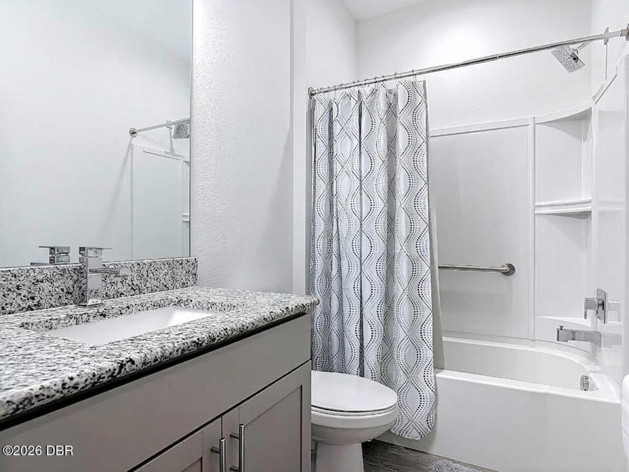 Listing Photo 15