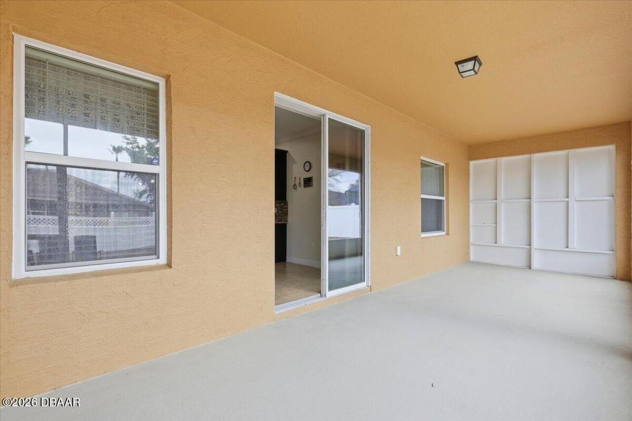 Listing Photo 12