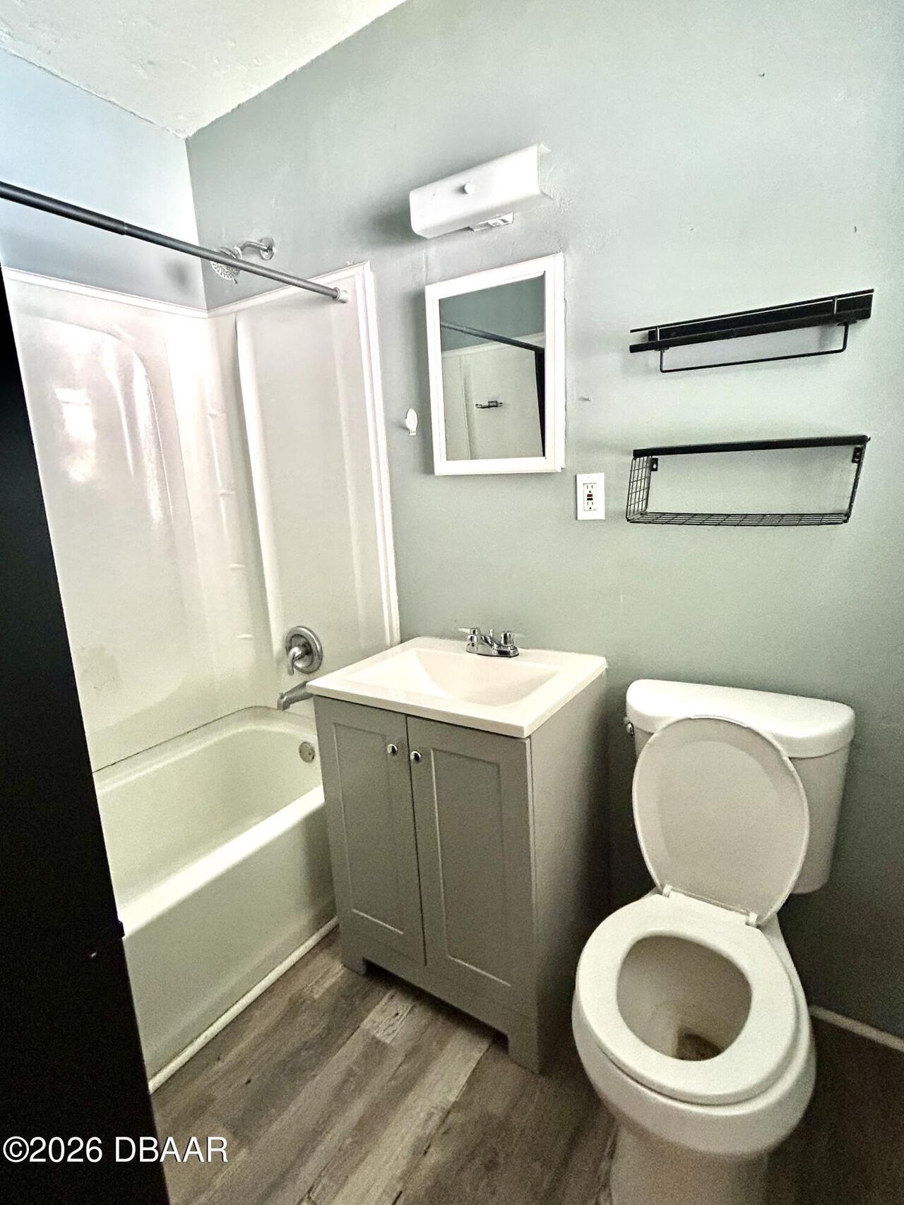 Listing Photo 8