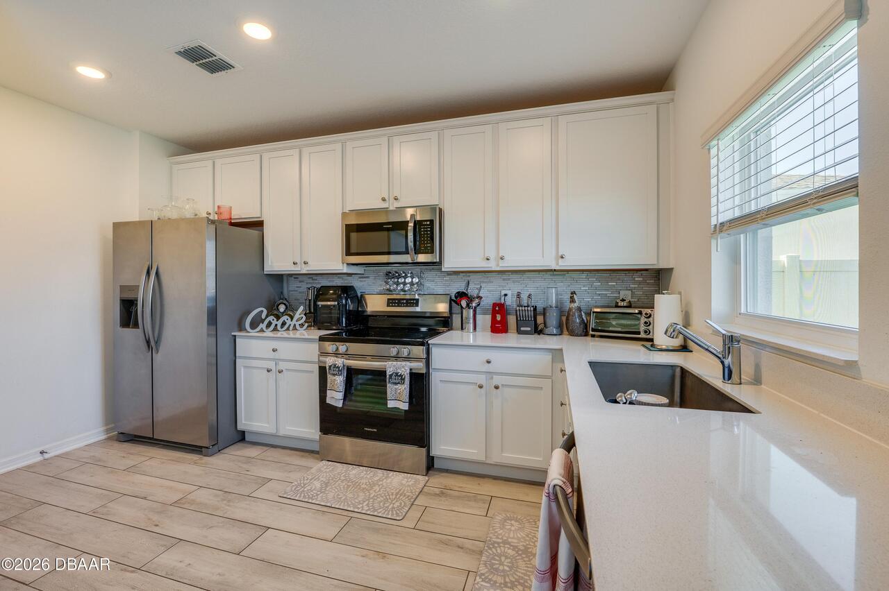 Listing Photo 15