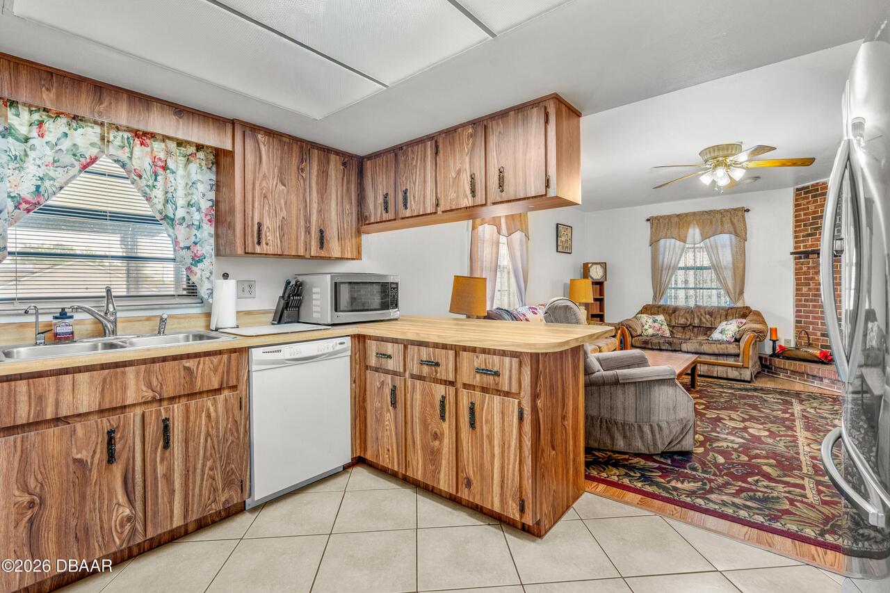 Listing Photo 12