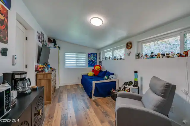 Listing Photo 20