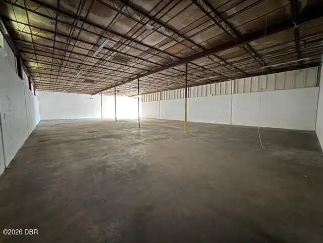 Listing Photo 6