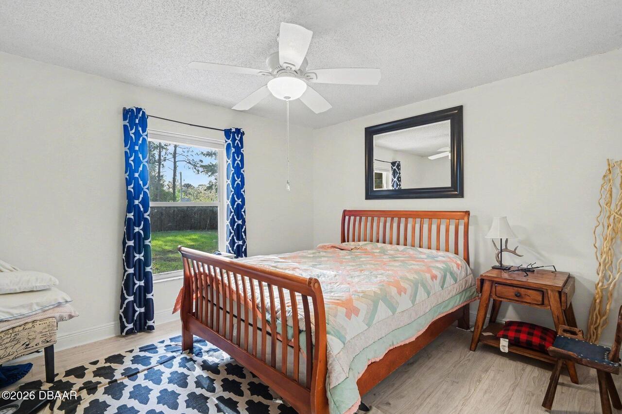 Listing Photo 12