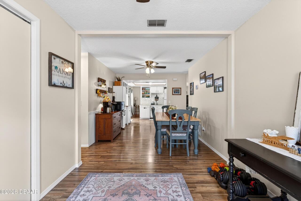 Listing Photo 9