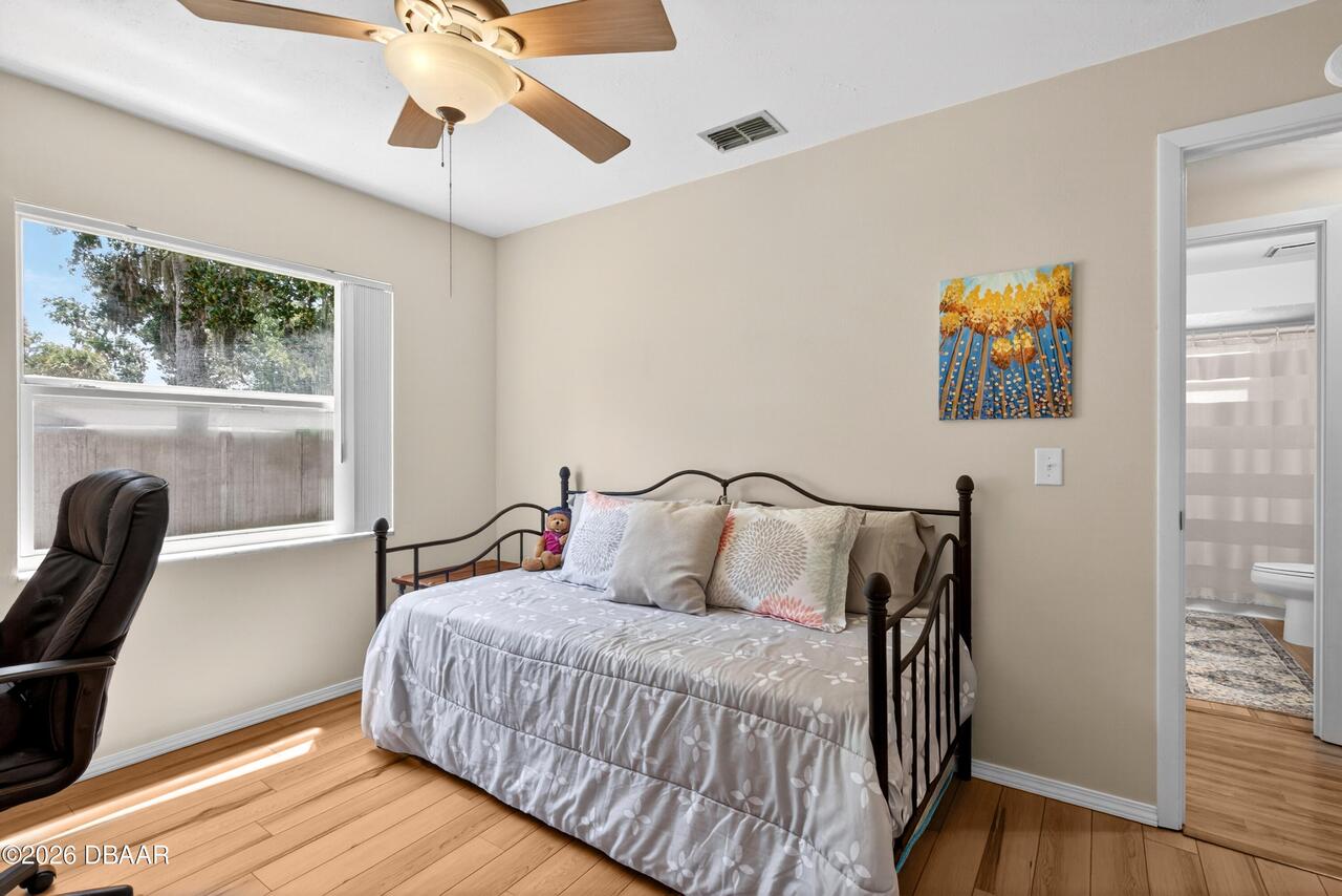Listing Photo 17