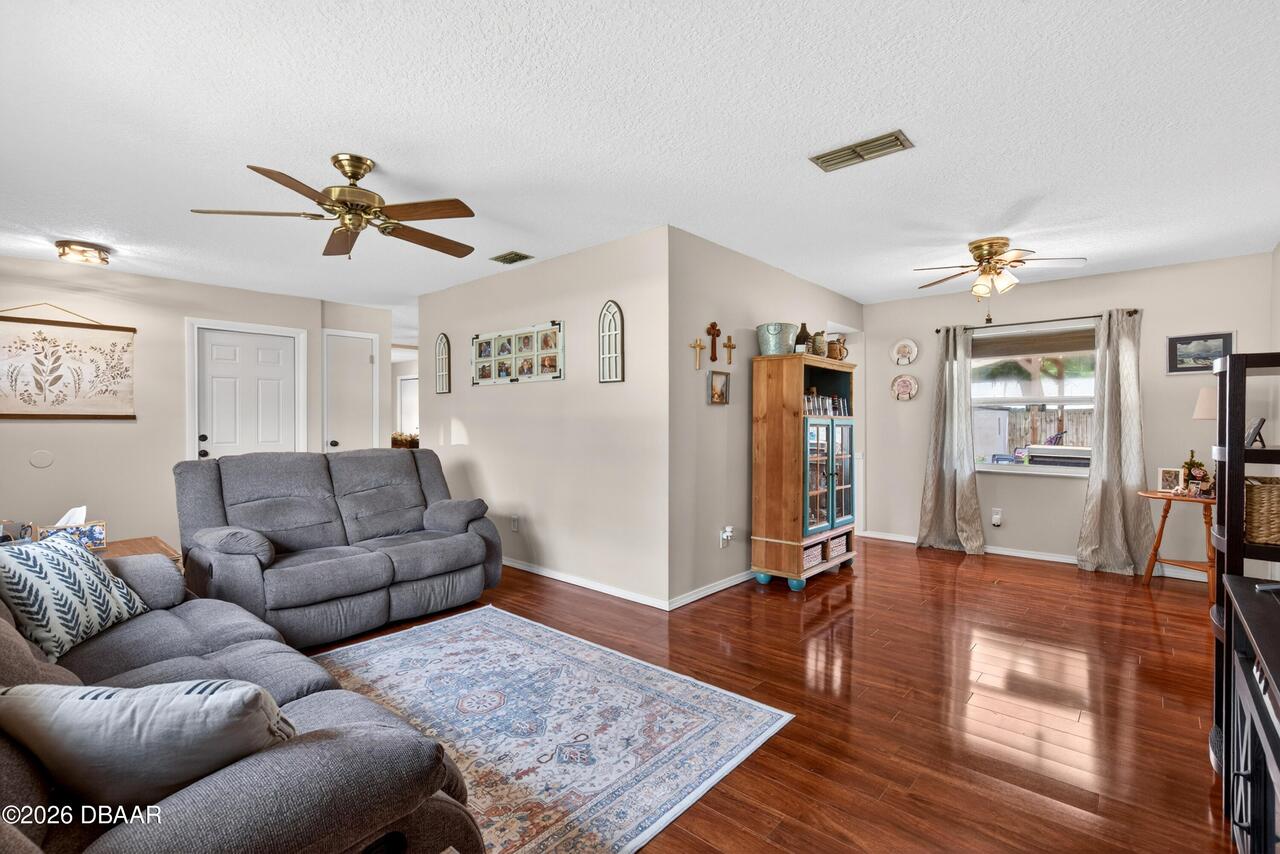 Listing Photo 34
