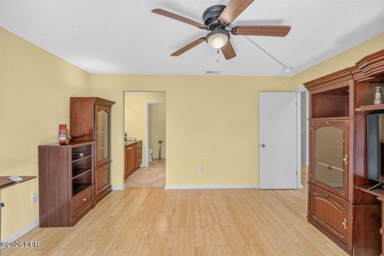 Listing Photo 20