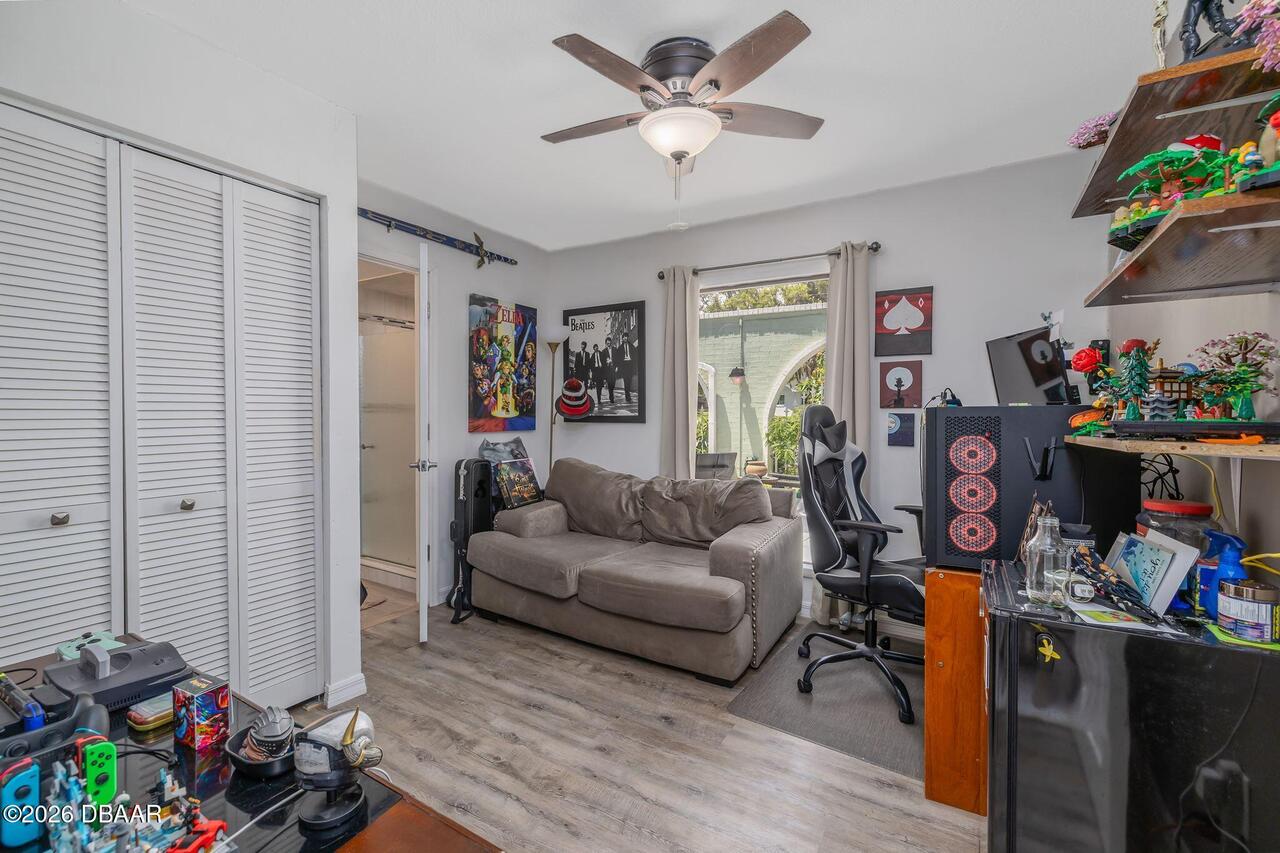 Listing Photo 15