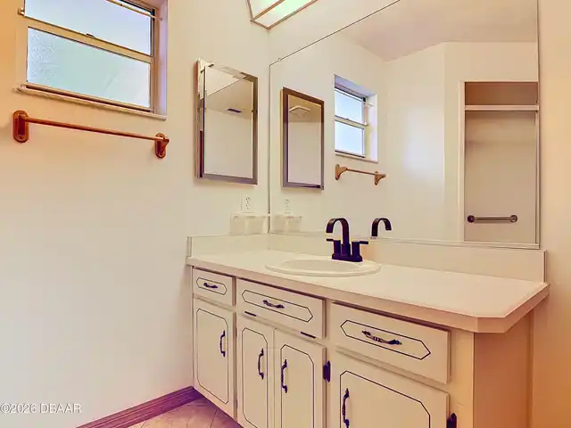 Listing Photo 38
