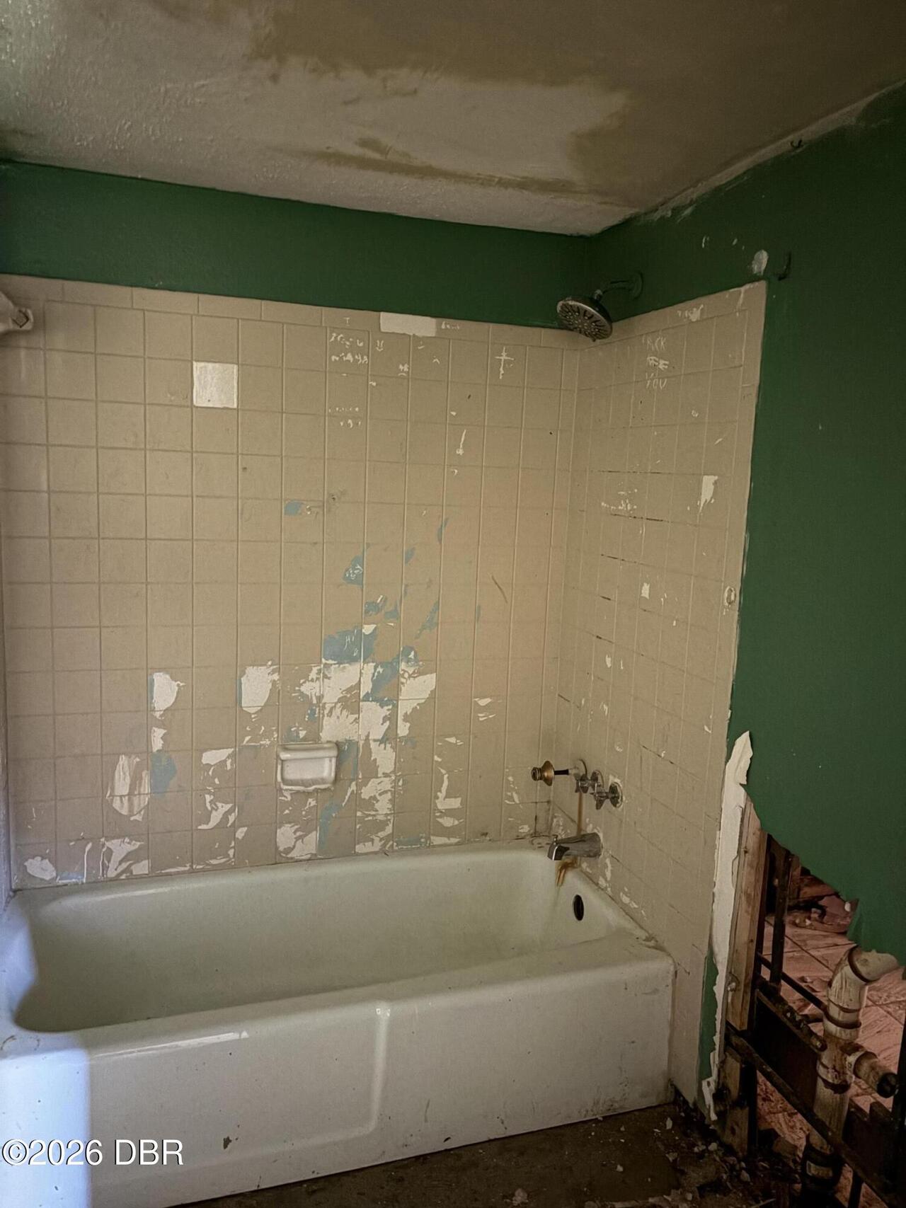 Listing Photo 11