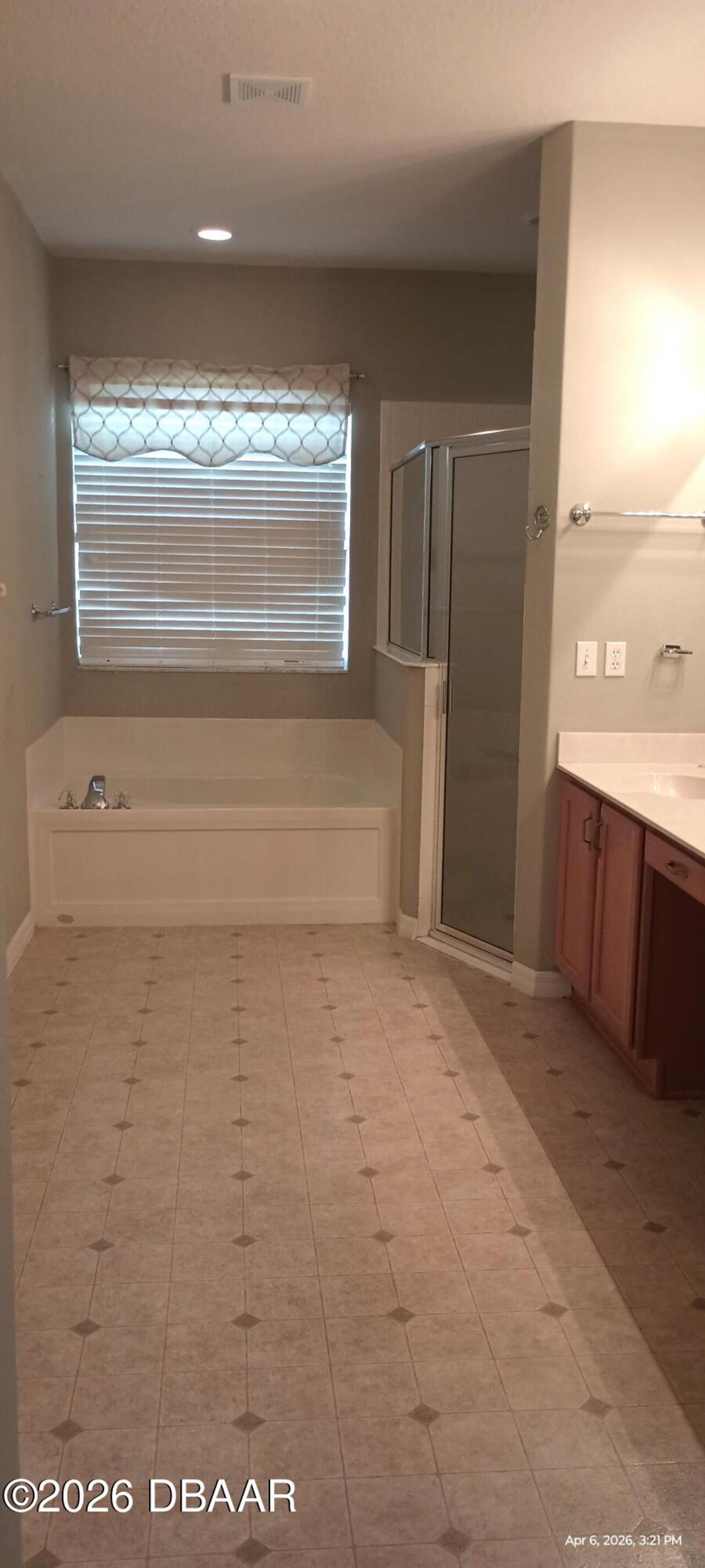 Listing Photo 14