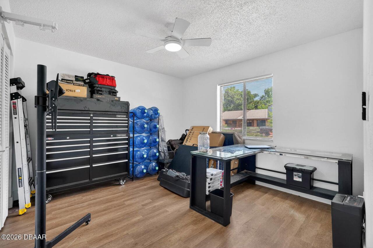 Listing Photo 17
