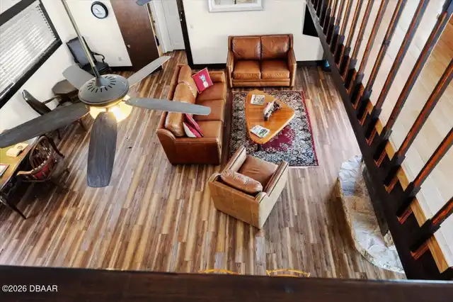 Listing Photo 6