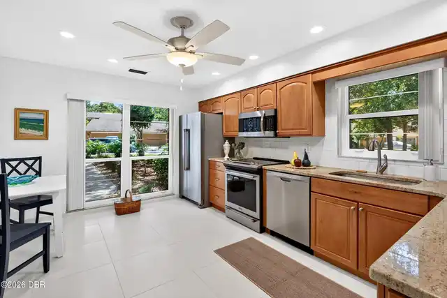 Listing Photo 17