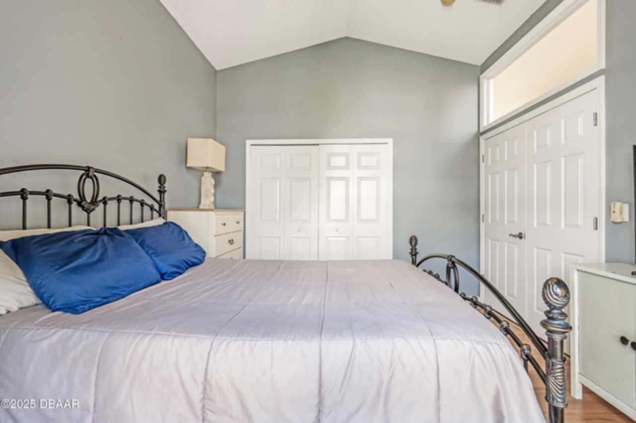 Listing Photo 10