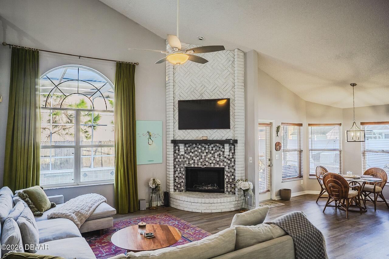 Listing Photo 18
