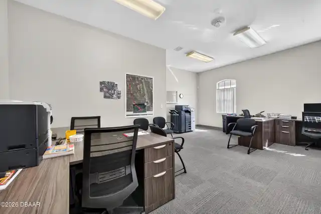 Listing Photo 6