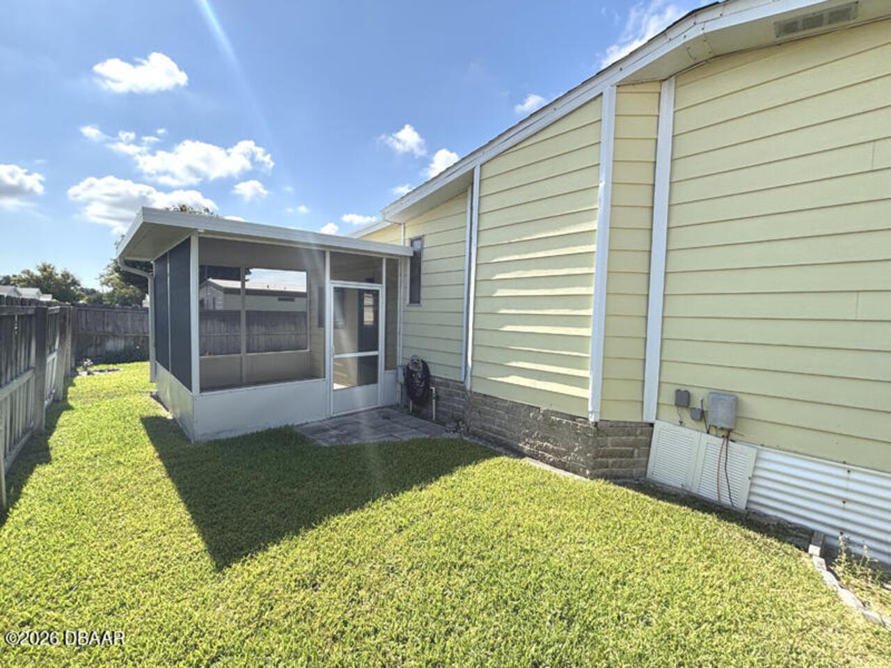 Listing Photo 11