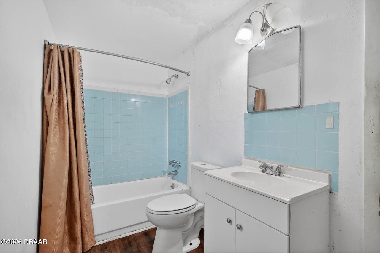 Listing Photo 12
