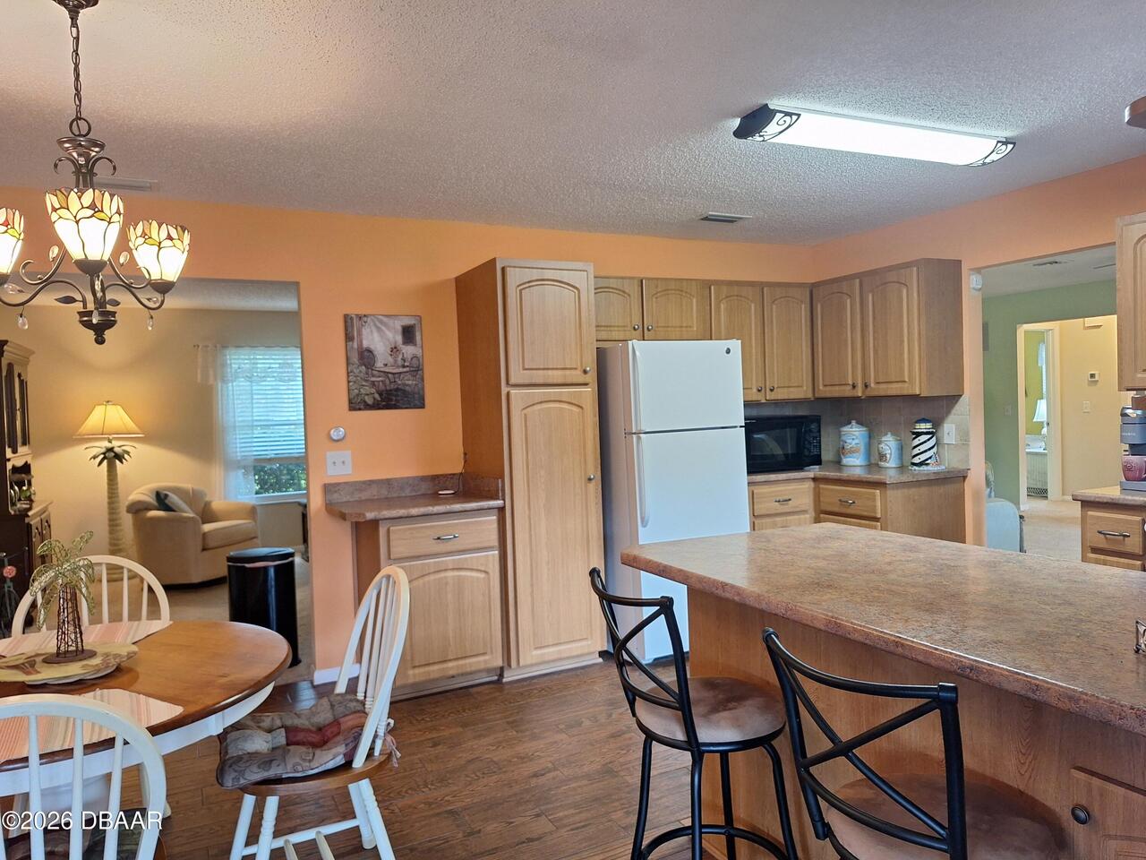 Listing Photo 7