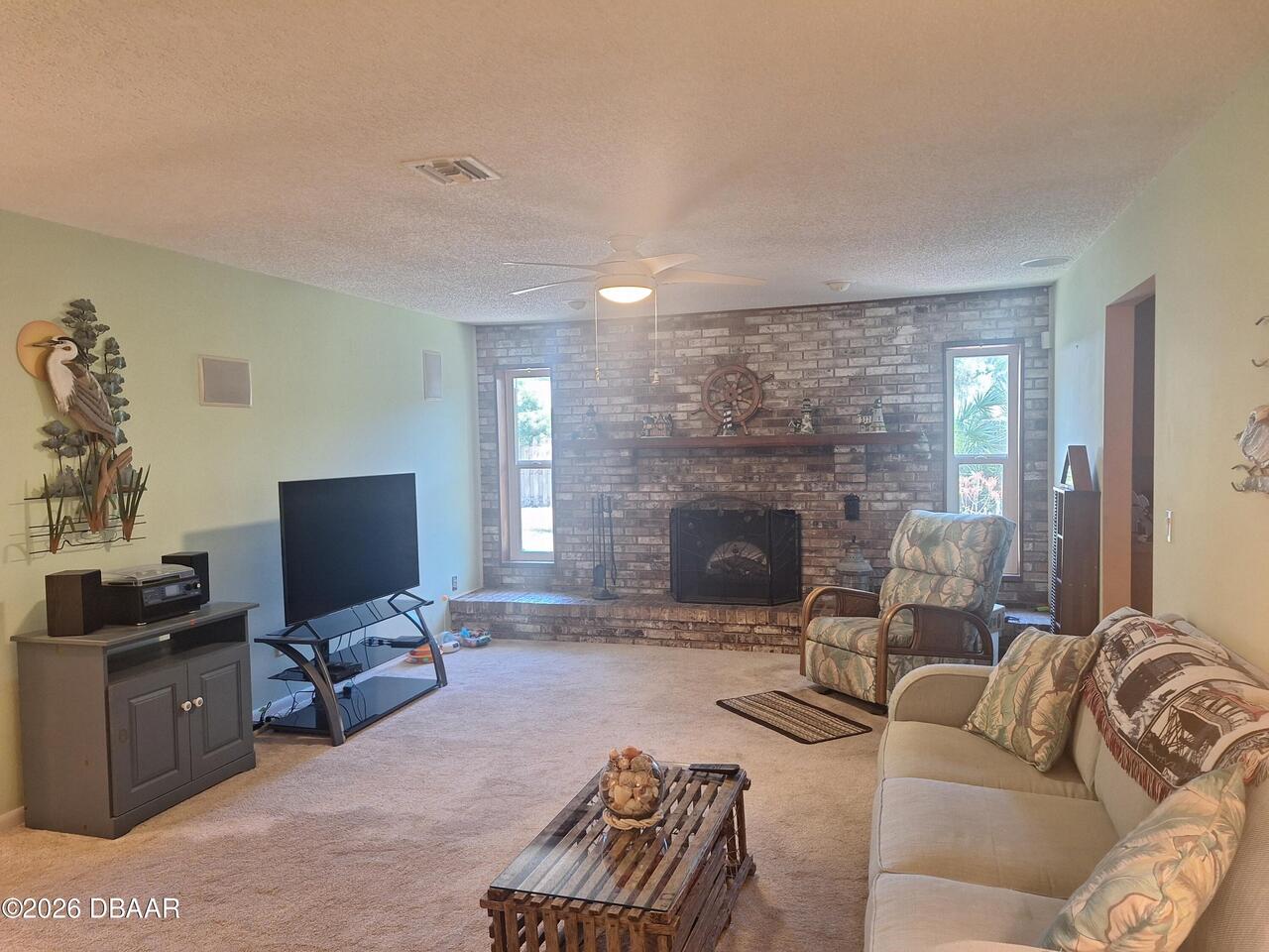 Listing Photo 11