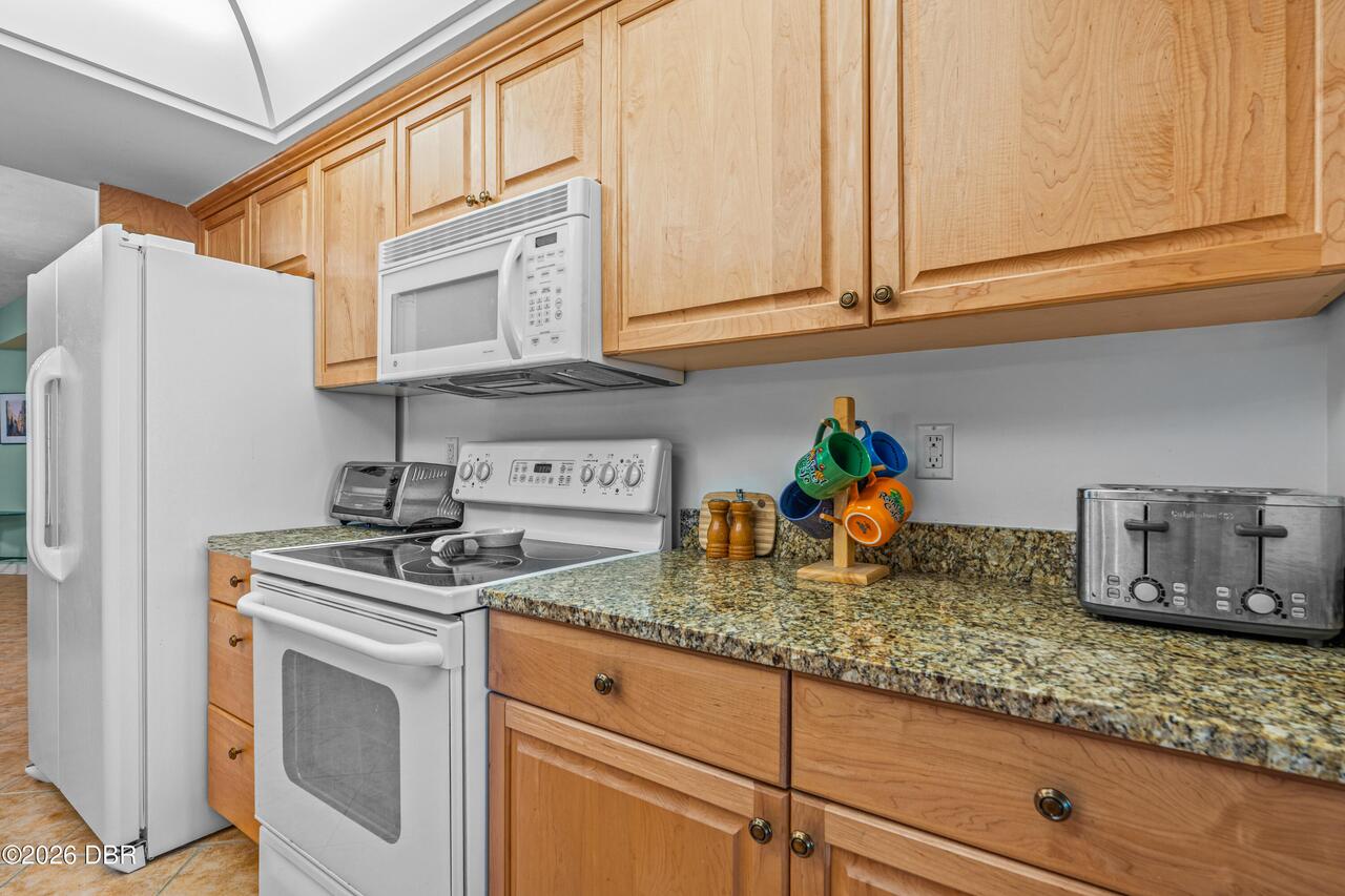 Listing Photo 8