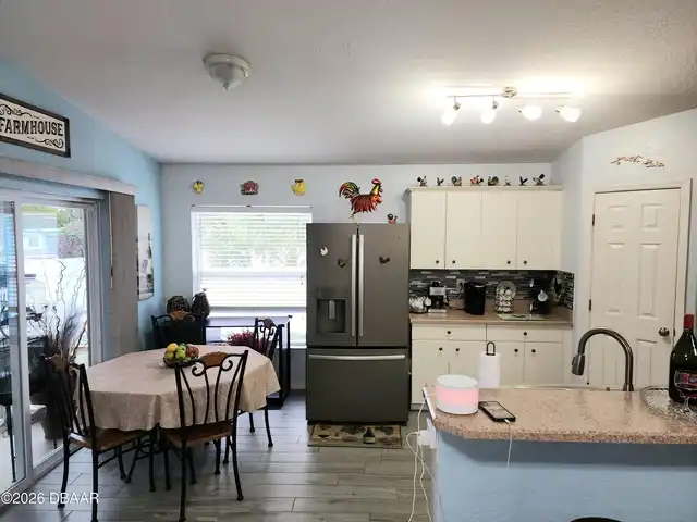 Listing Photo 10