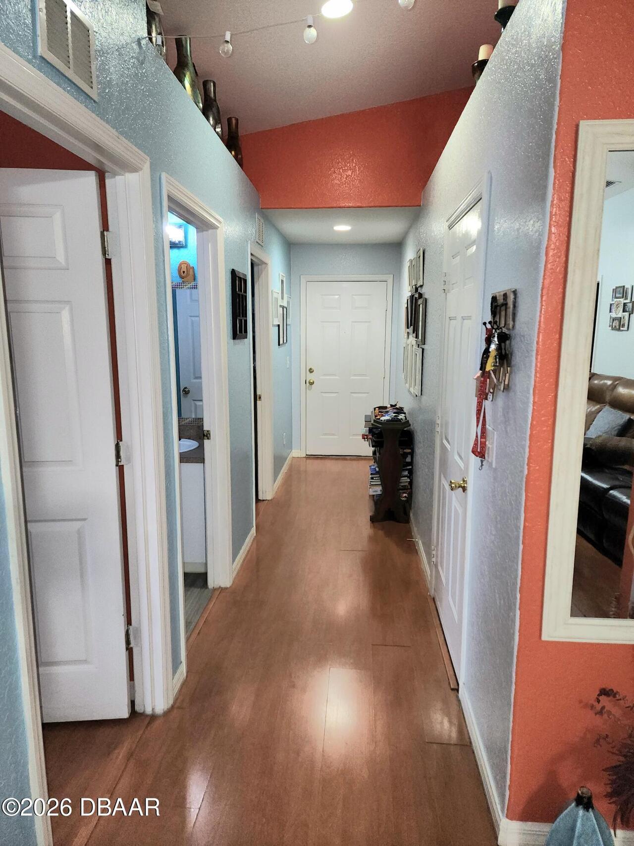 Listing Photo 8