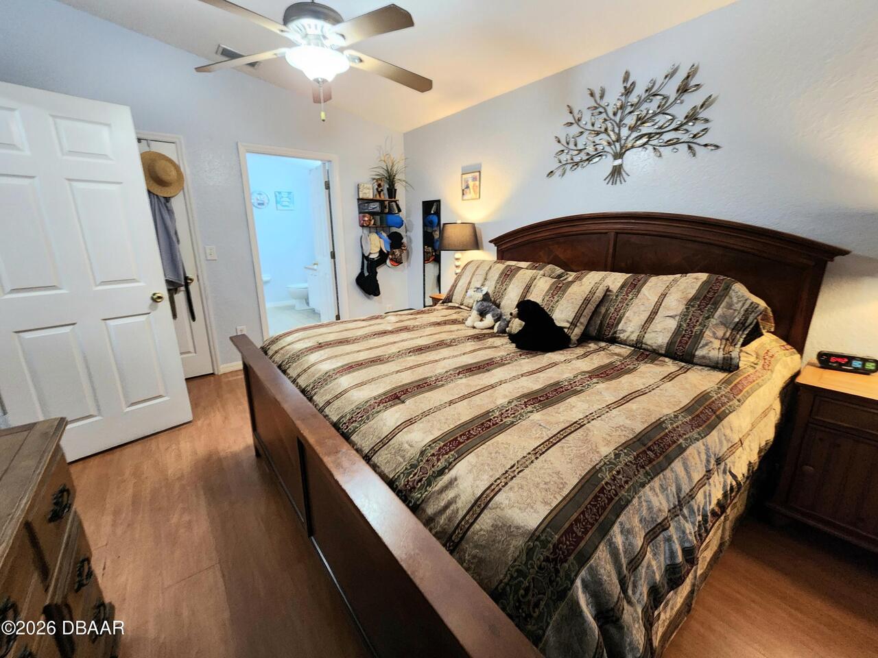 Listing Photo 17