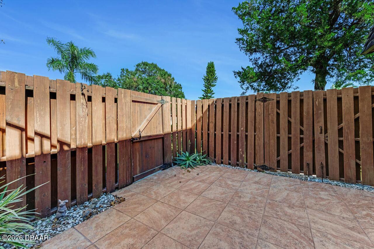 Listing Photo 9