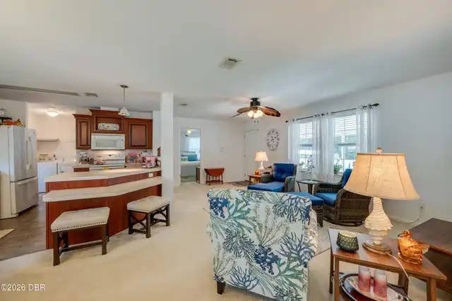 Listing Photo 8